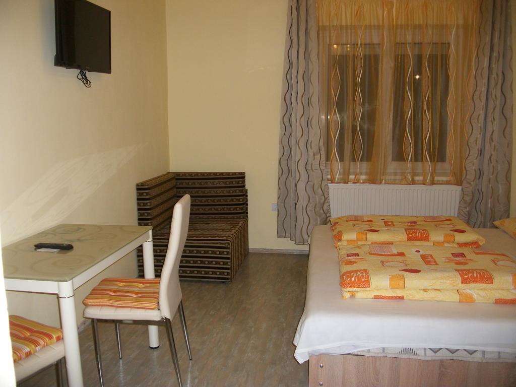 Eden Ii. Hotel Miskolc Exterior photo